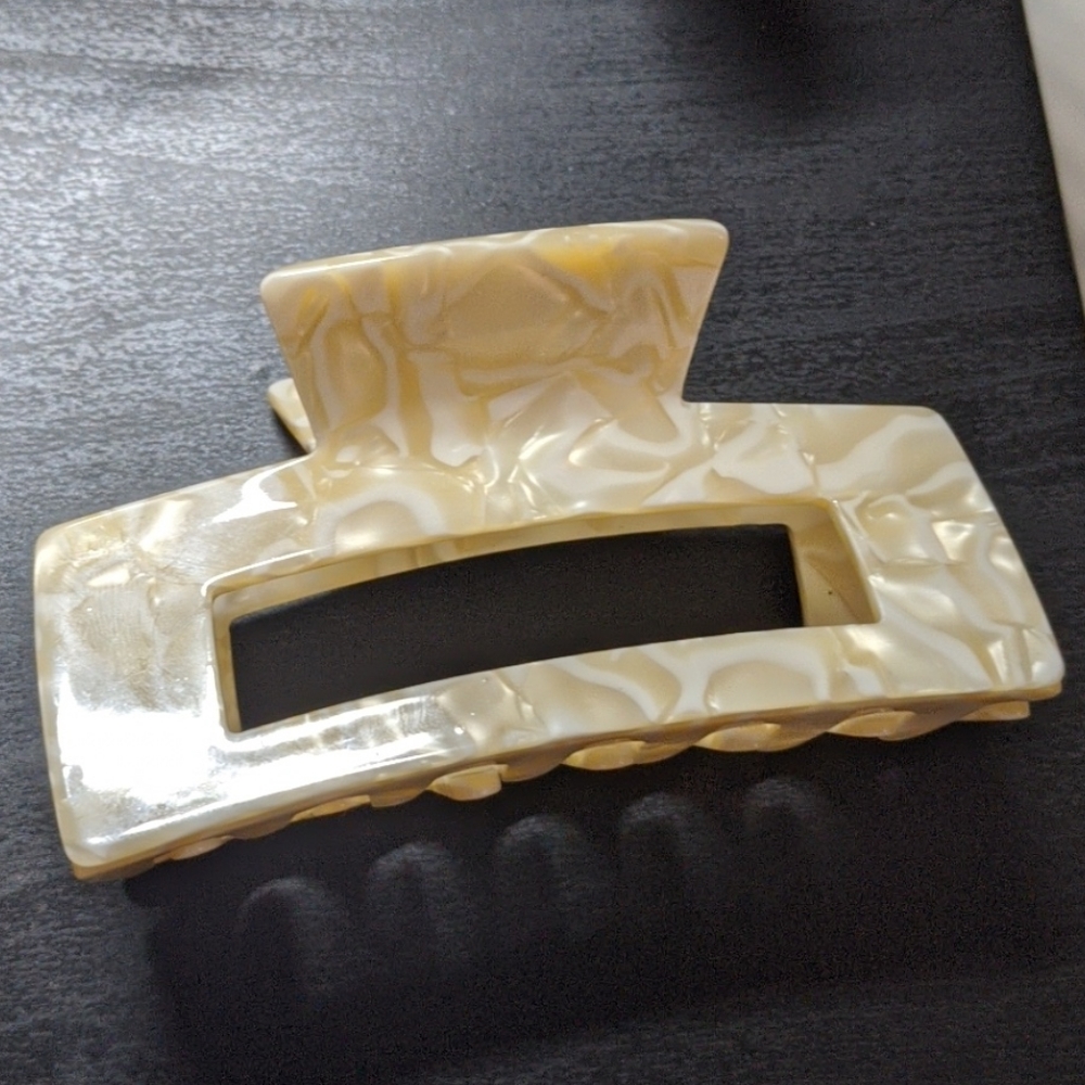Hair clip